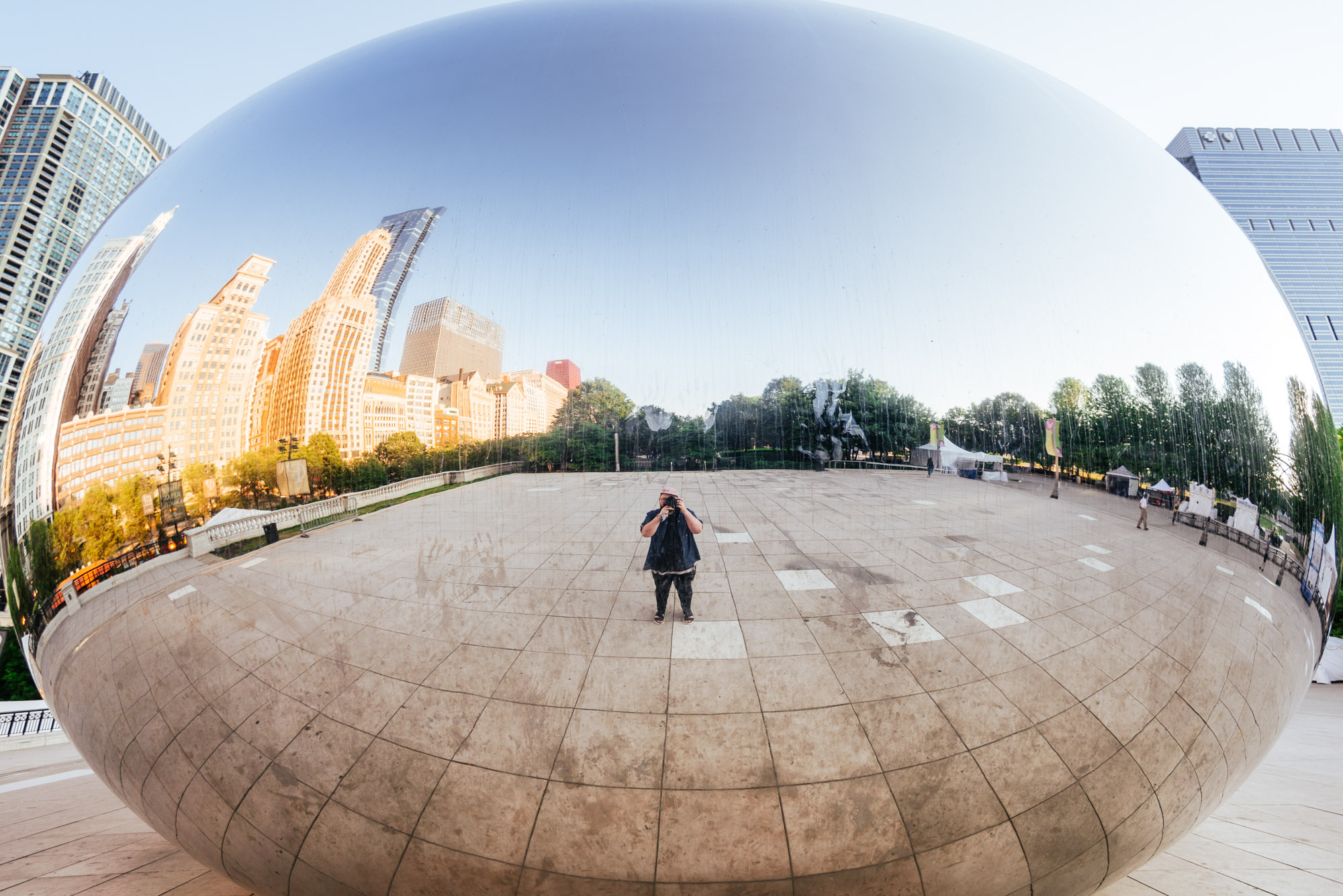 Jeff On The Road - Travel - Chicago - Millenium Park - Cloud Gate by Anish Kapoor - All photos are under Copyright © 2017 Jeff Frenette Photography / dezjeff. To use the photos, please contact me at dezjeff@me.com.